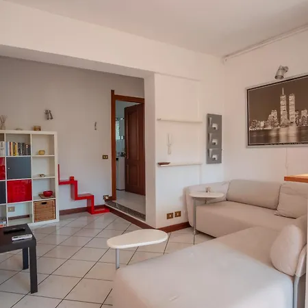 Guesthost - Cozy Flat Close To The Center Apartamento