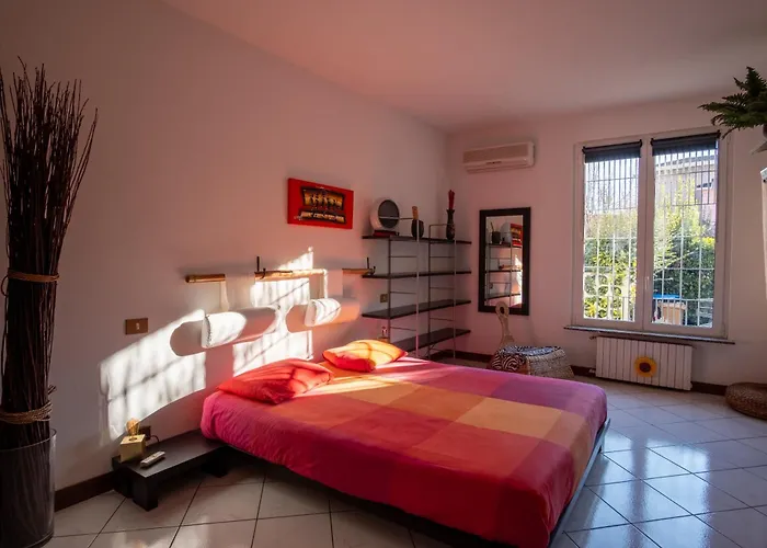 Guesthost - Cozy Flat Close To The Center Apartment *
