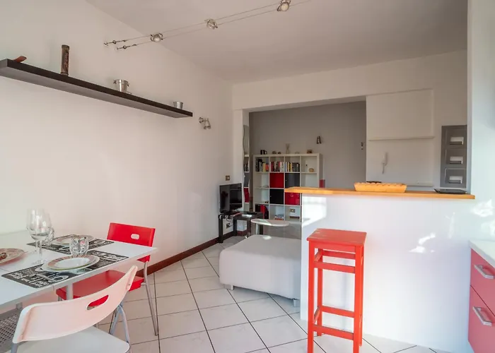 Guesthost - Cozy Flat Close To The Center *