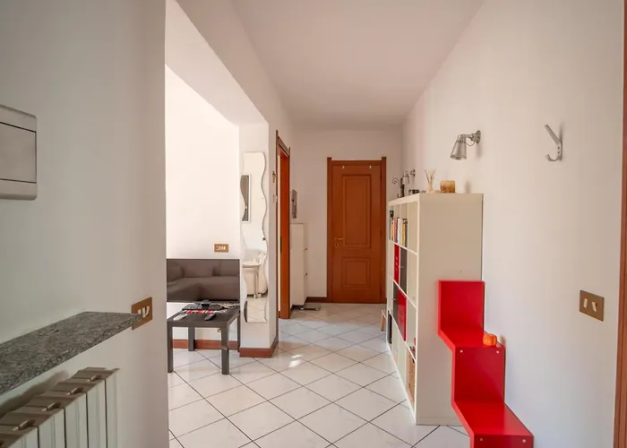 Guesthost - Cozy Flat Close To The Center Placência